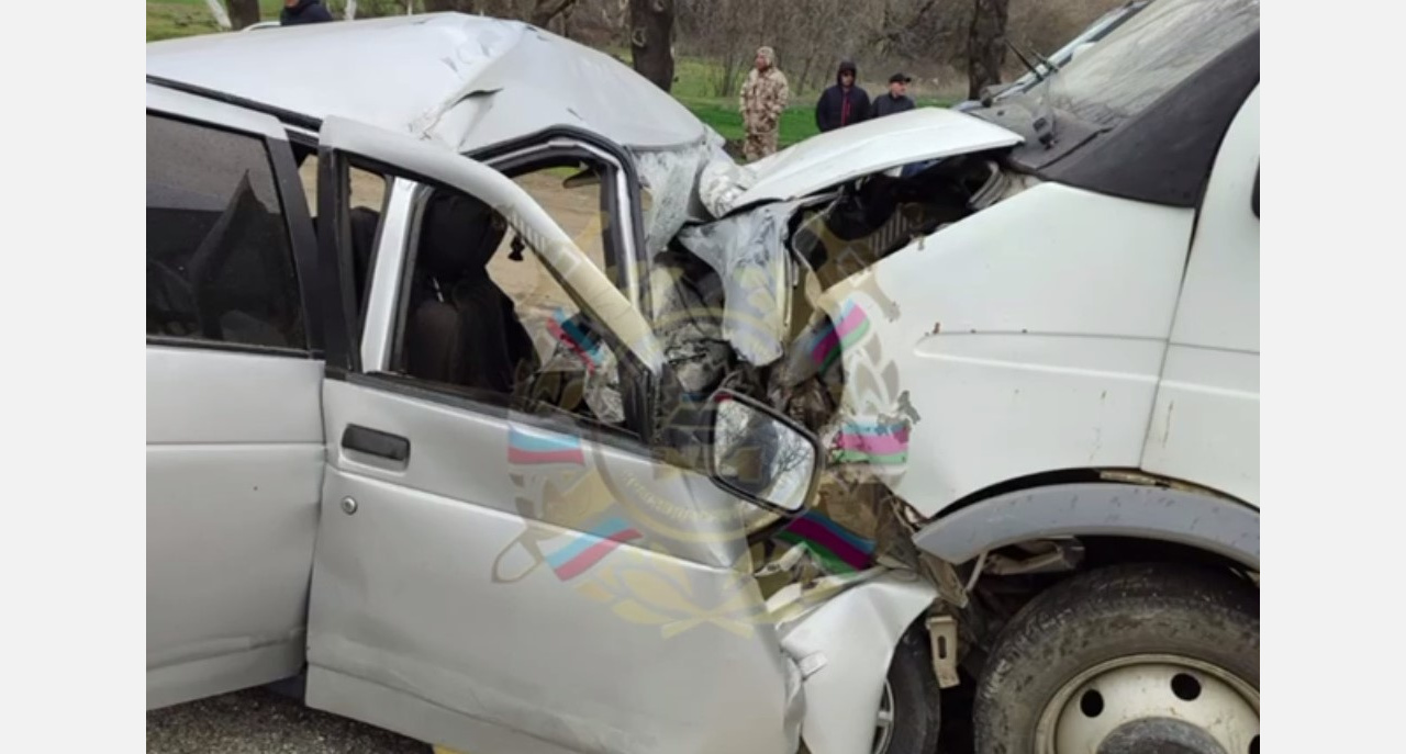 Водитель и пассажир «десятки» погибли после лобового столкновения с «Газелью» на трассе под Армавиром 