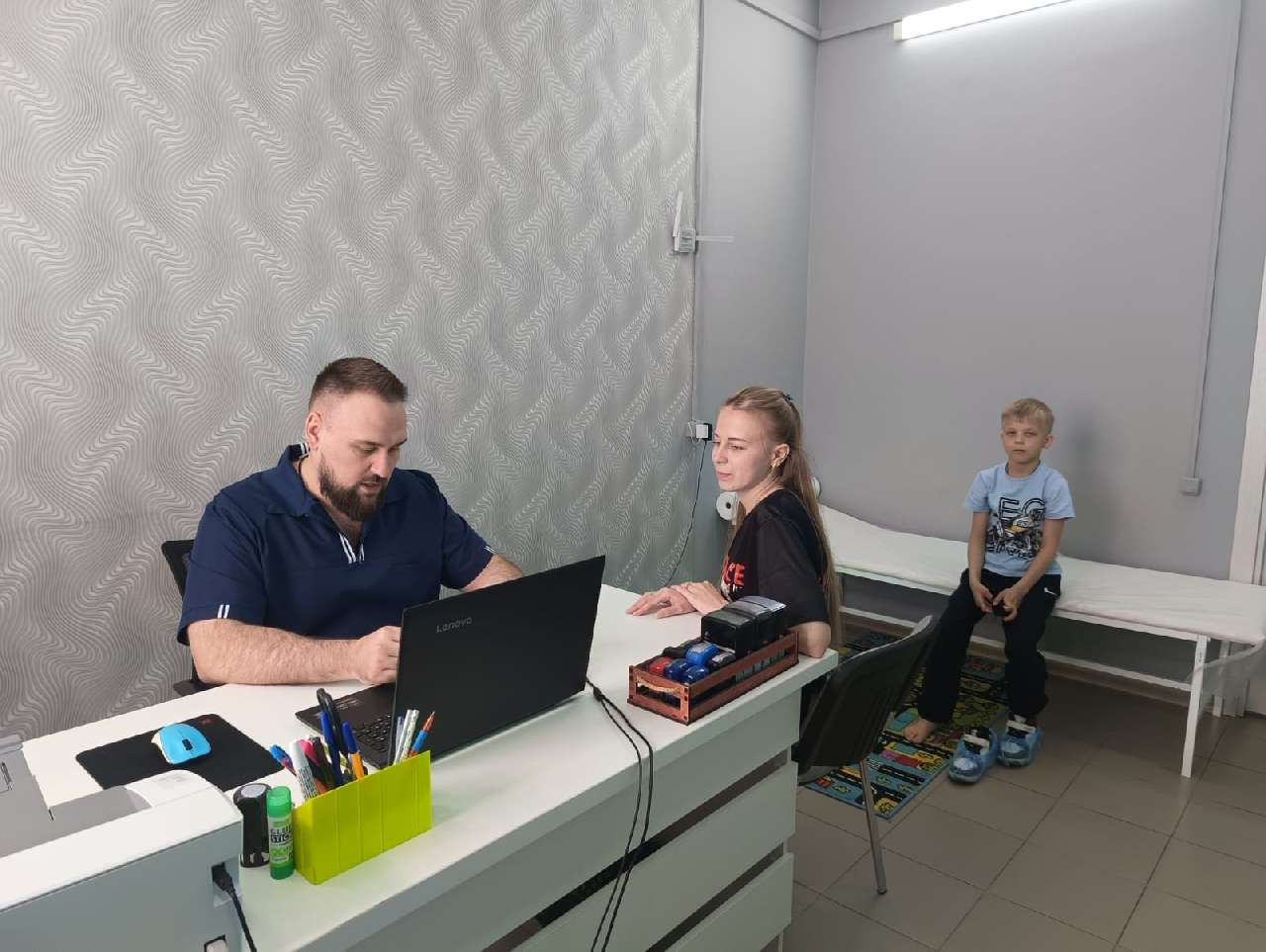 В Армавире в семейном медицинском центре «Доктор Либери» ведут приём детские врачи разных специальностей