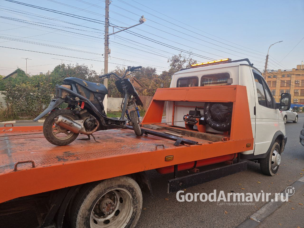 В Армавире автоинспекторы задержали 14-летнего подростка на мопеде 