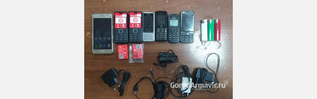 В Армавире сотрудники ИК-4 предотвратили доставку осуждённым 7 сотовых телефонов 