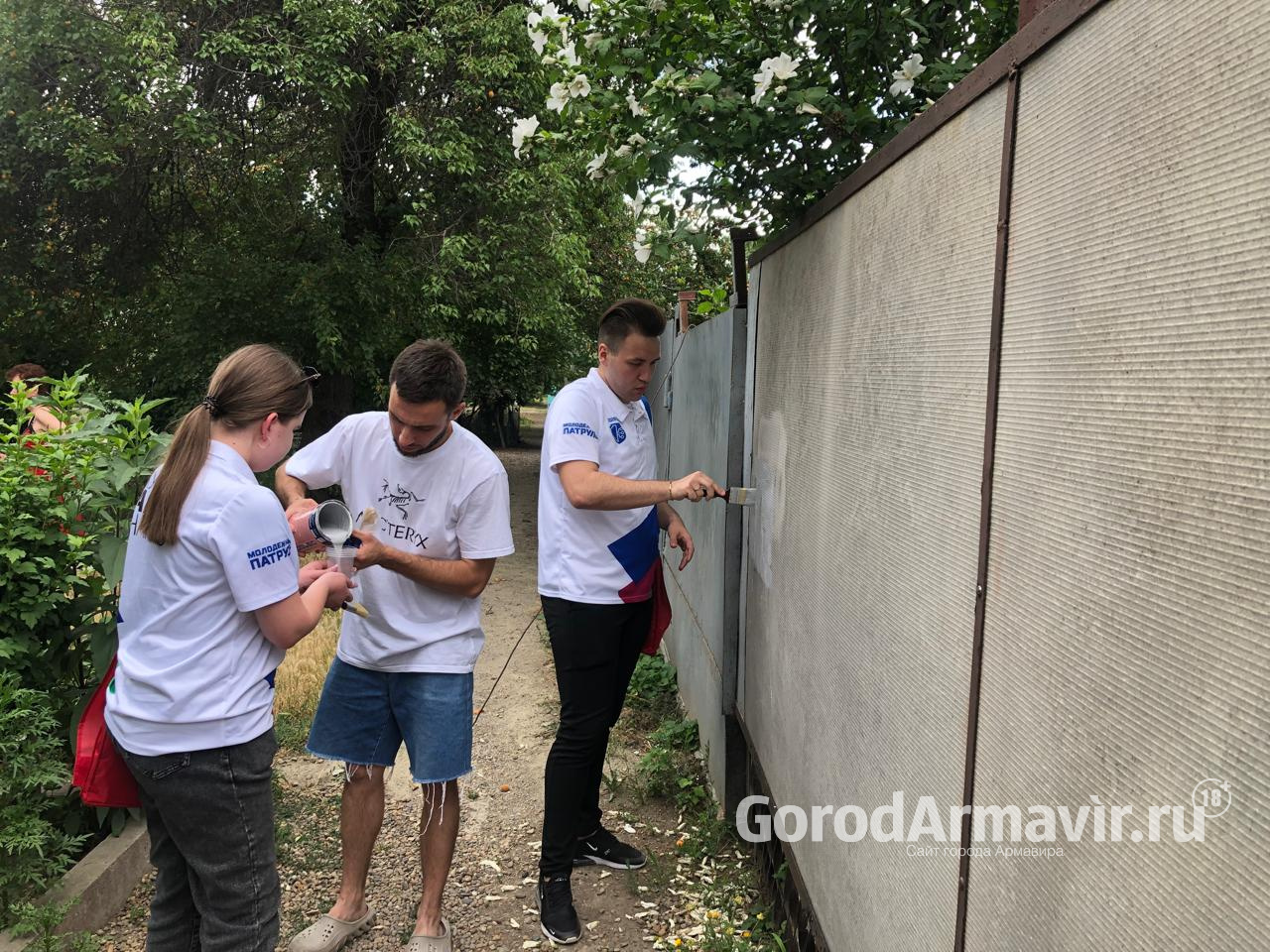 В Армавире волонтеры «Молодежного патруля» устранили более 200  наркотических надписей