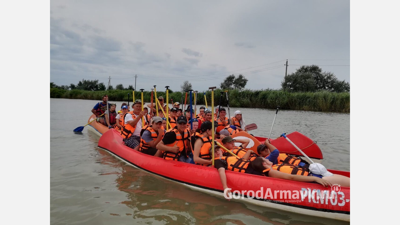 Армавирская молодёжь преодолела вплавь 122 км по реке Протоке