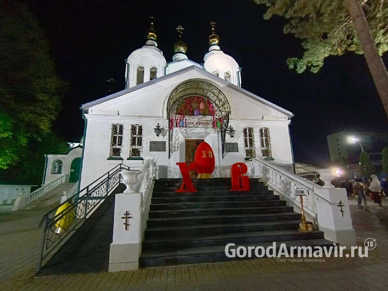 В Армавире прихожане пришли на Пасхальные службы в 6 православных храмов