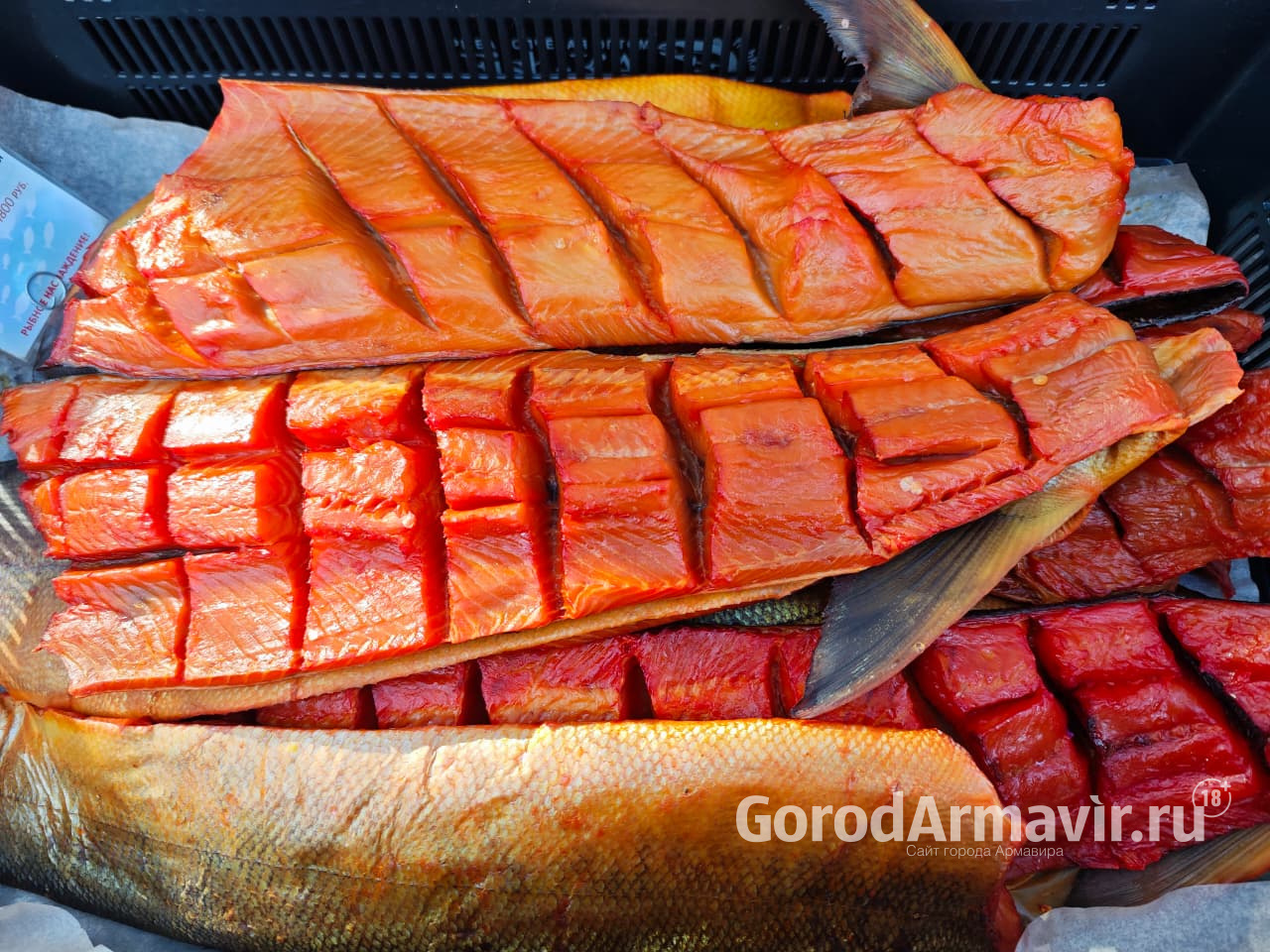 В Армавире с 8 по 13 декабря у магазина «Кредо на Сенной» работает выставка - продажа "Икра и рыба Камчатская "