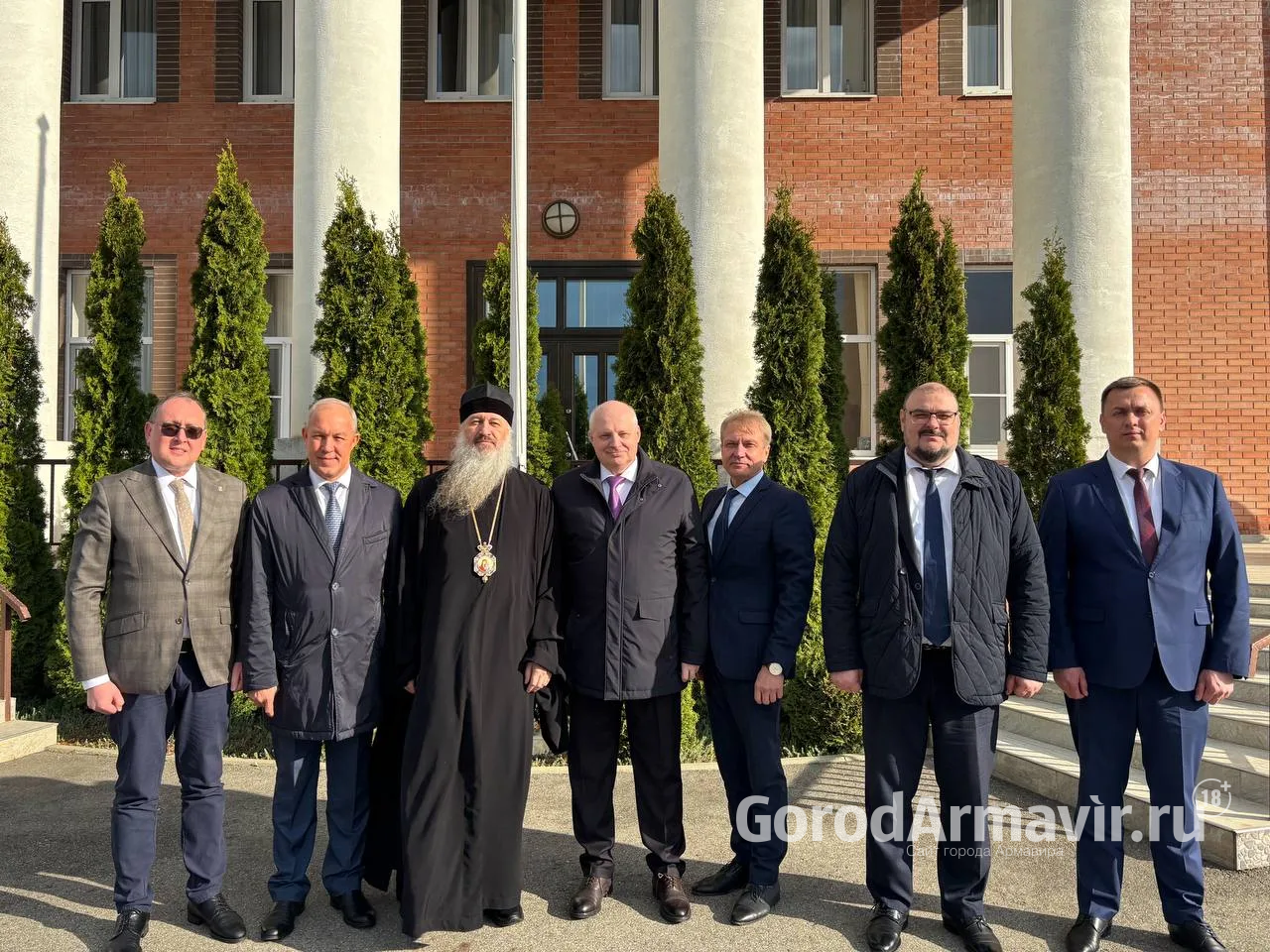 Епископ Армавирский и Лабинский Савва встретился с главами районов 