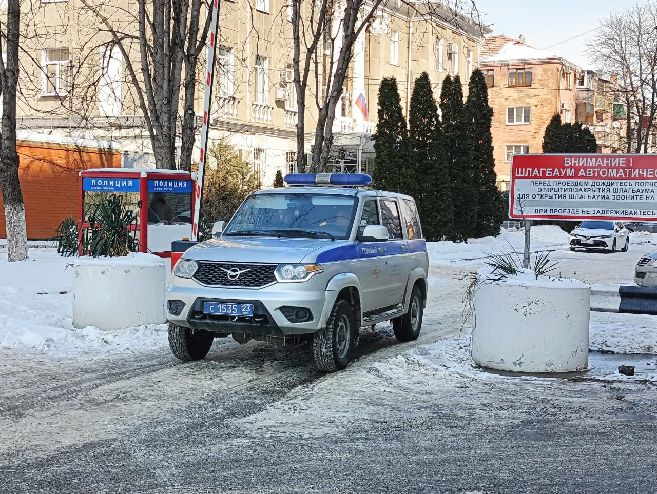 Лжесотрудник банка уговорил пенсионерку из Армавира перевести на «безопасный счет» 450 тыс руб 