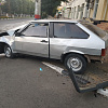 В Армавире «семерка» в 4 утра снесла ларек с квасом и врезалась в стену