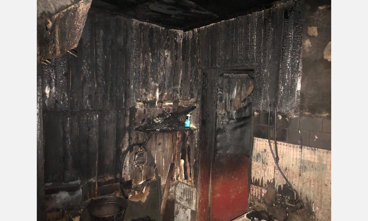 В Армавире 27 огнеборцев и 8 машин тушили пожар в доме на Дзержинского