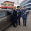 «Цветочный патруль» сотрудников ГИБДД и службы судебных приставов вышел на улицы Армавира