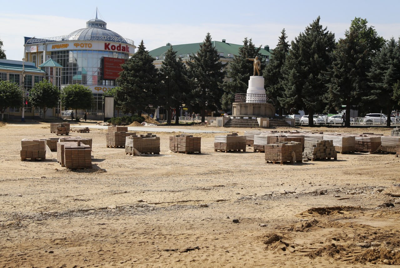 В рамках нацпроекта в Армавире идет благоустройство 2 общественных  территорий