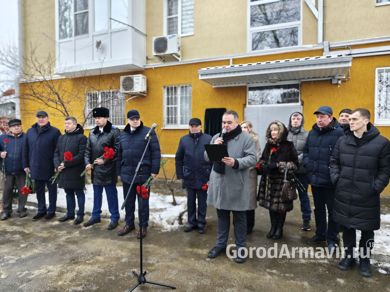 В Армавире открыли мемориальную доску ветерану Великой Отечественной войны Владилену Туницкому