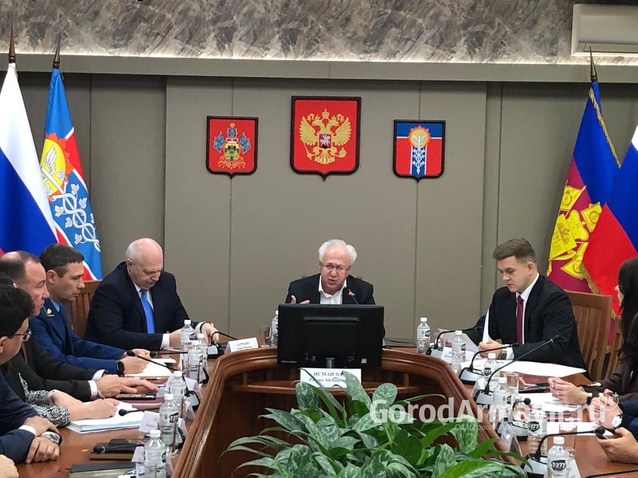 В Армавире прошел круглый стол по реализации мероприятий экономики замкнутого цикла