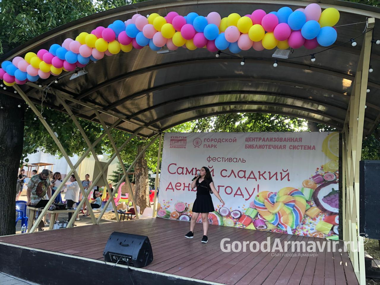 В Армавире во 2-й раз прошел «Самый сладкий день в году»