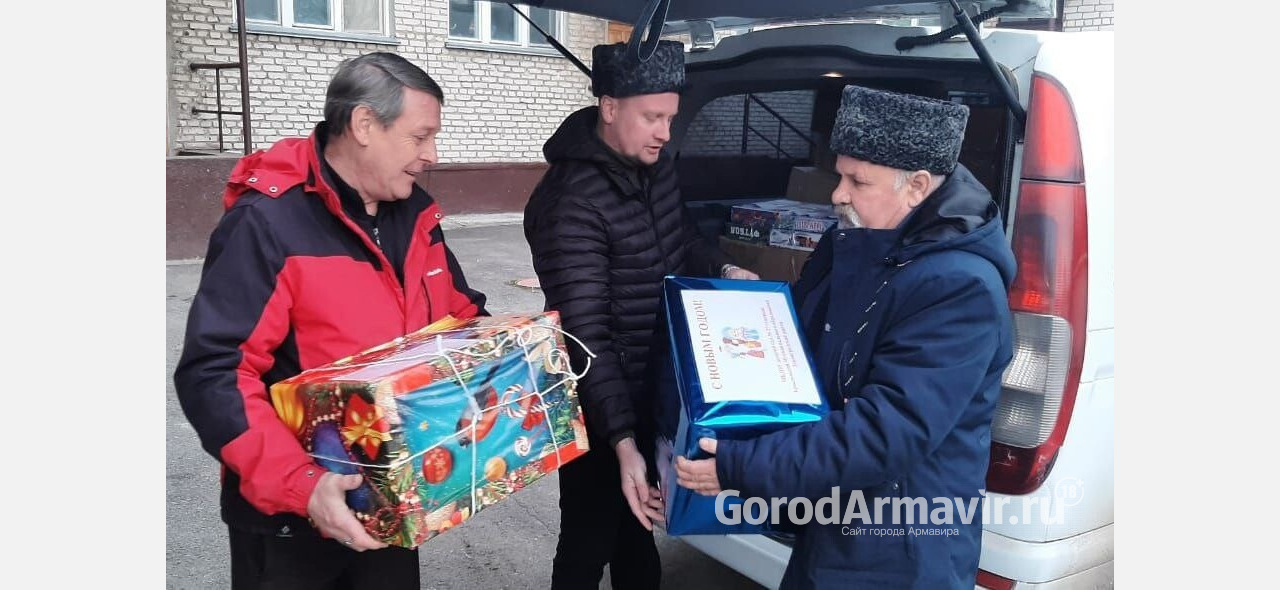 Казаки Армавира отправили более 14 тонн гуманитарной помощи на Донбасс