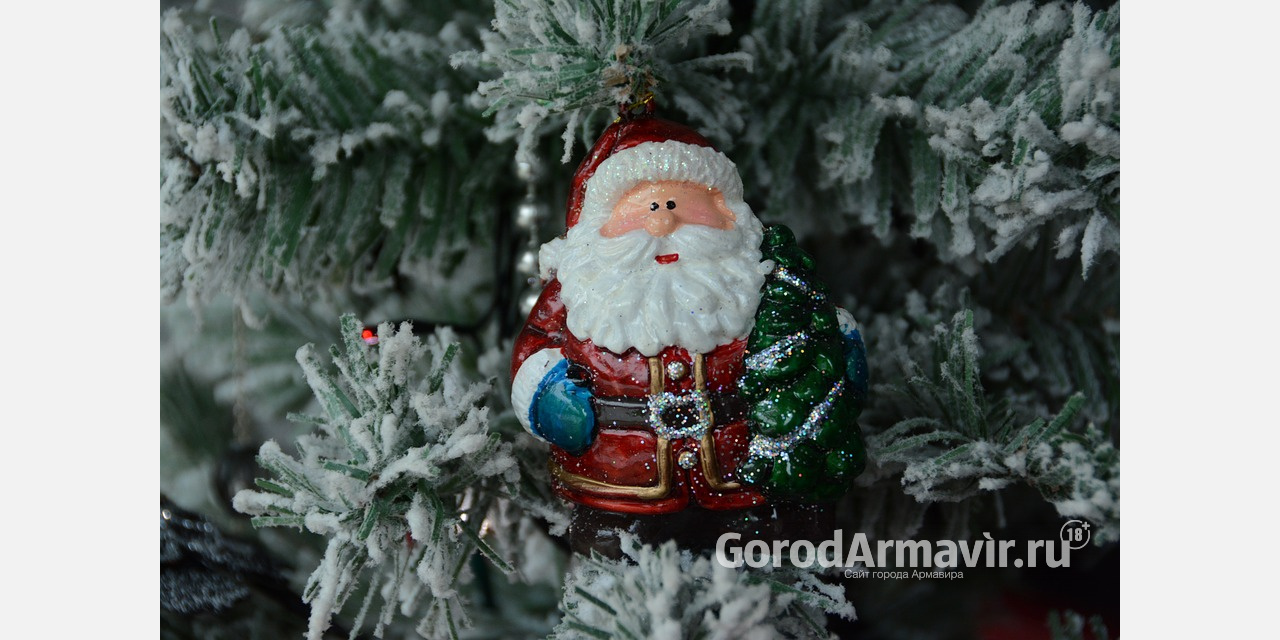 Бесплатно заказать поздравление Деда Мороза могут жители Армавира