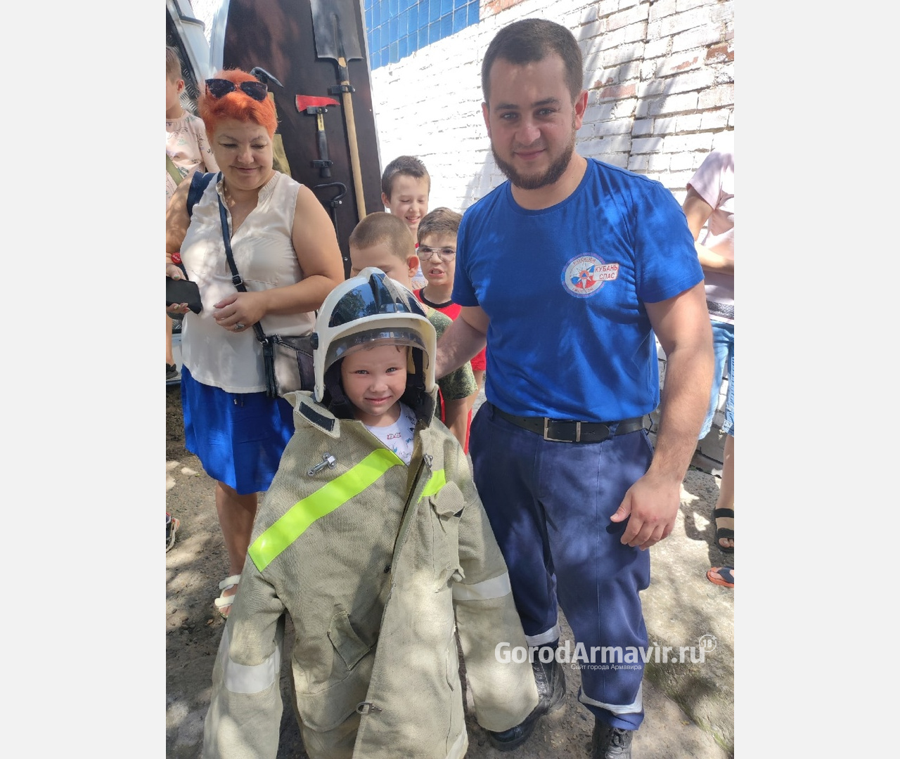 Воспитанники центра для детей с особенностями здоровья «Ты не один»  посетили службу "Кубань-спас"