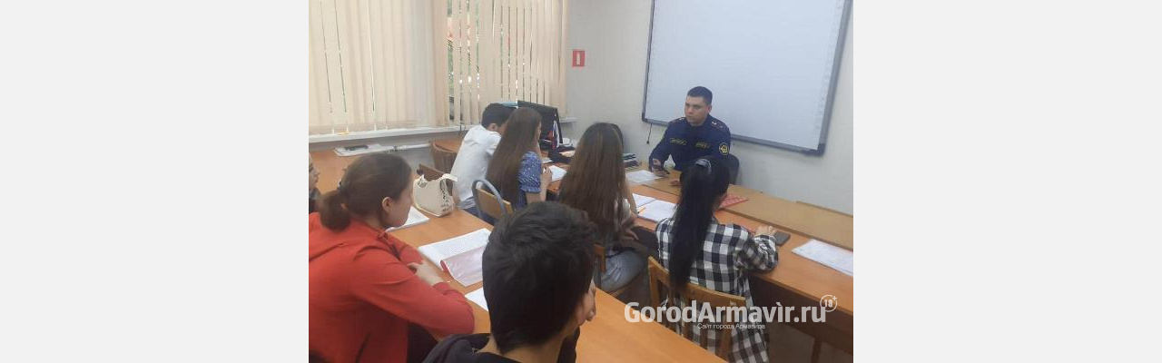 В Армавире студентов АКУСИТ пригласили на службу в уголовно-исполнительную систему 