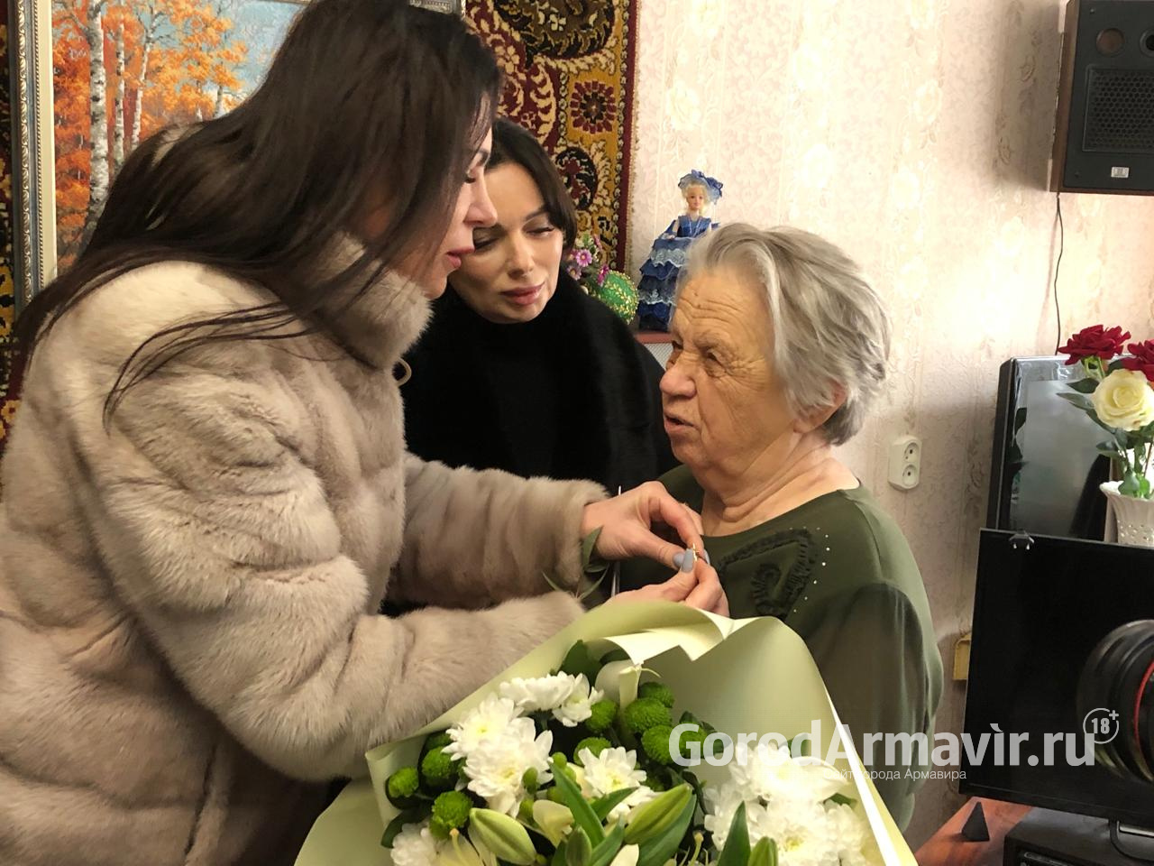 В Армавире ветеранов-блокадников поздравили с 80-летием снятия блокады Ленинграда
