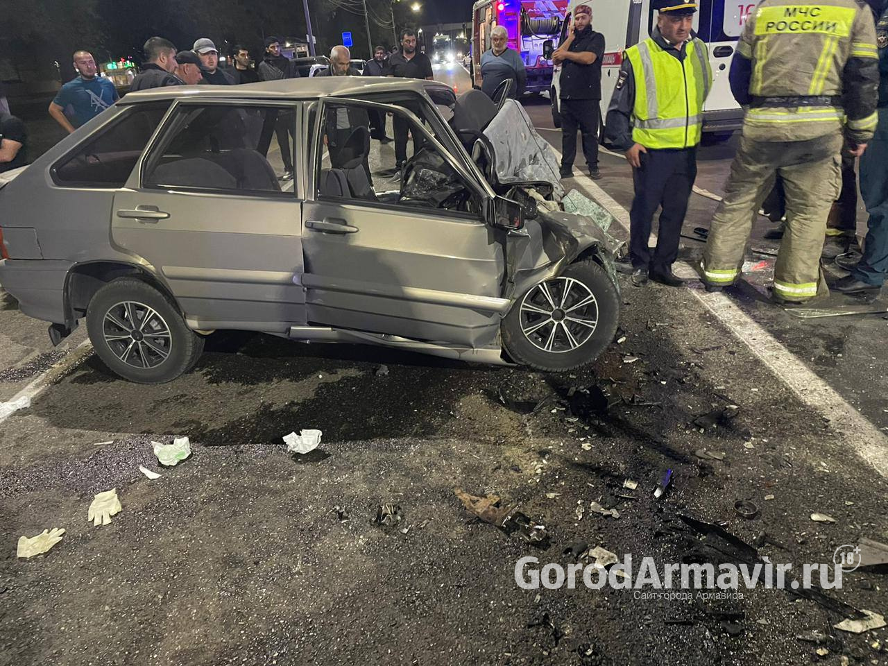 На месте ДТП погиб 35-летний водитель «четырнадцатой» из-за выезда на встречку «Нивы» в Армавире 