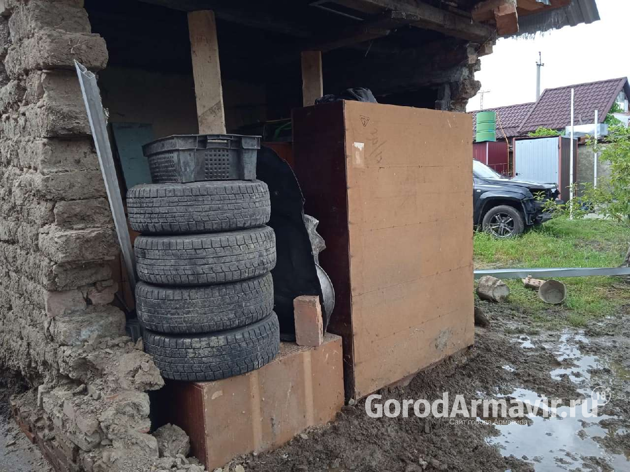 В Армавире в 20 домов после залпового ливня зашла вода 